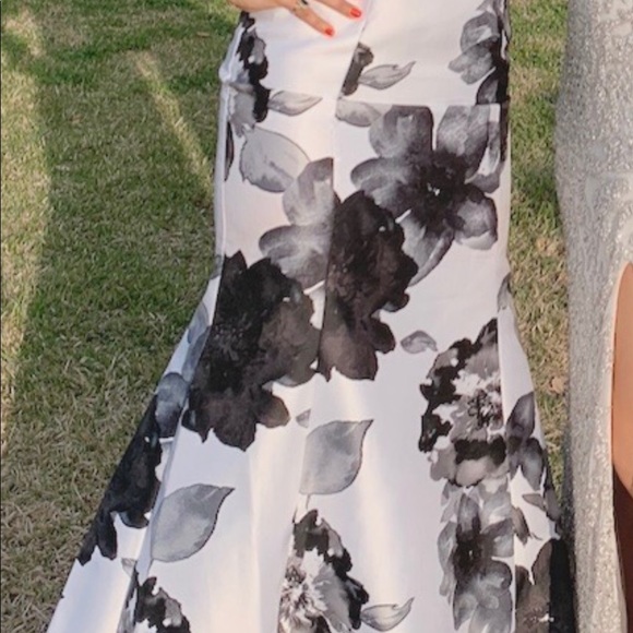 Prom Dress - Picture 4 of 4